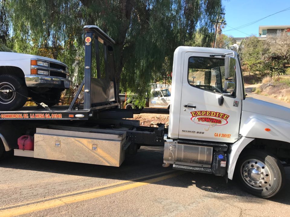 Expedite Towing: Your Go-To for Long Distance Towing in San Diego