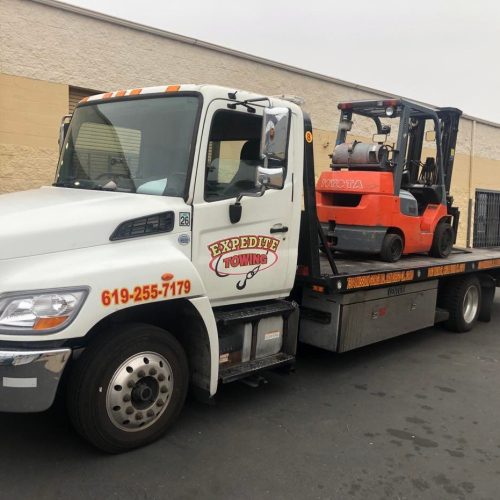 Fork lift , Towing San Diego , Expedite Towing San Diego